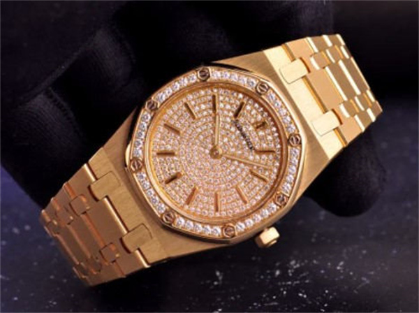 爱彼腕表外观有划痕应该咋办(图) 爱彼腕表外观有划痕应该咋办(图)