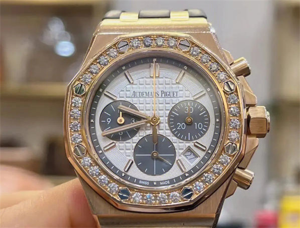 爱彼表带太松如何解决(图) 爱彼表带太松如何解决(图)