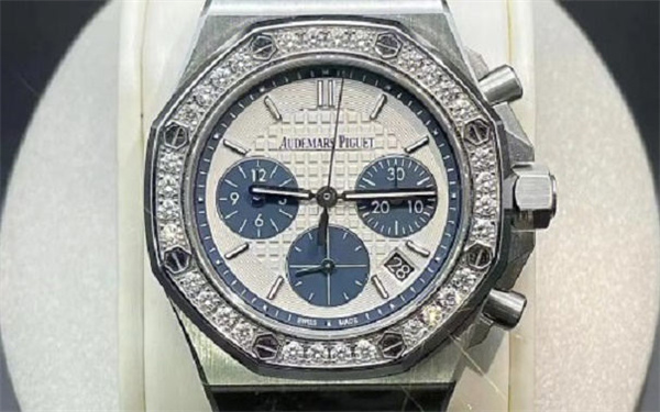 爱彼腕表表耳掉了应该咋解决(图) 爱彼腕表表耳掉了应该咋解决(图)