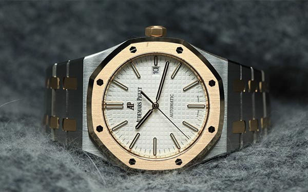 爱彼表壳破裂解决办法大全(图) 爱彼表壳破裂解决办法大全(图)