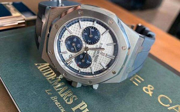 爱彼腕表表耳掉了原因是啥(图) 爱彼腕表表耳掉了原因是啥(图)