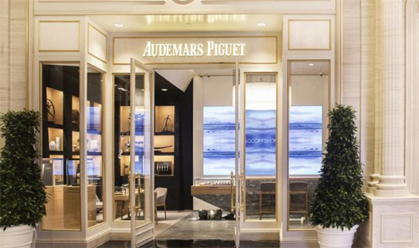 爱彼腕表表盘有划痕解决办法大全(图) 爱彼腕表表盘有划痕解决办法大全(图)