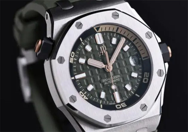 爱彼手表进水了解决技巧集锦(图) 爱彼手表进水了解决技巧集锦(图)