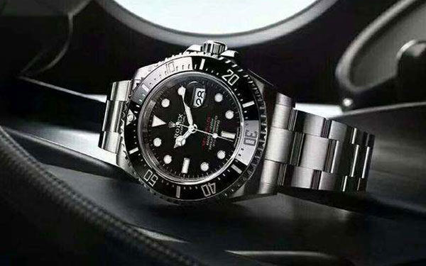 爱彼手表表蒙有划痕处理办法盘点(图) 爱彼手表表蒙有划痕处理办法盘点(图)